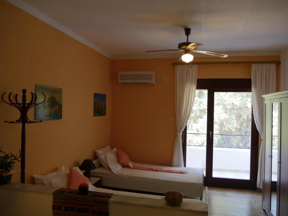 Helios-Rhodos-Apartments Koskinou  Екстериор снимка