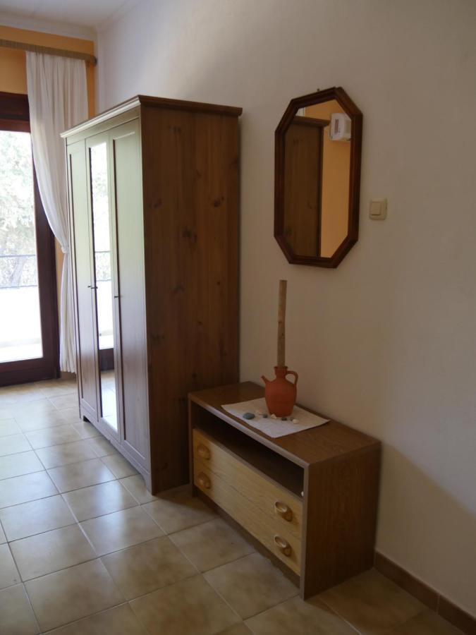 Helios-Rhodos-Apartments Koskinou  Екстериор снимка